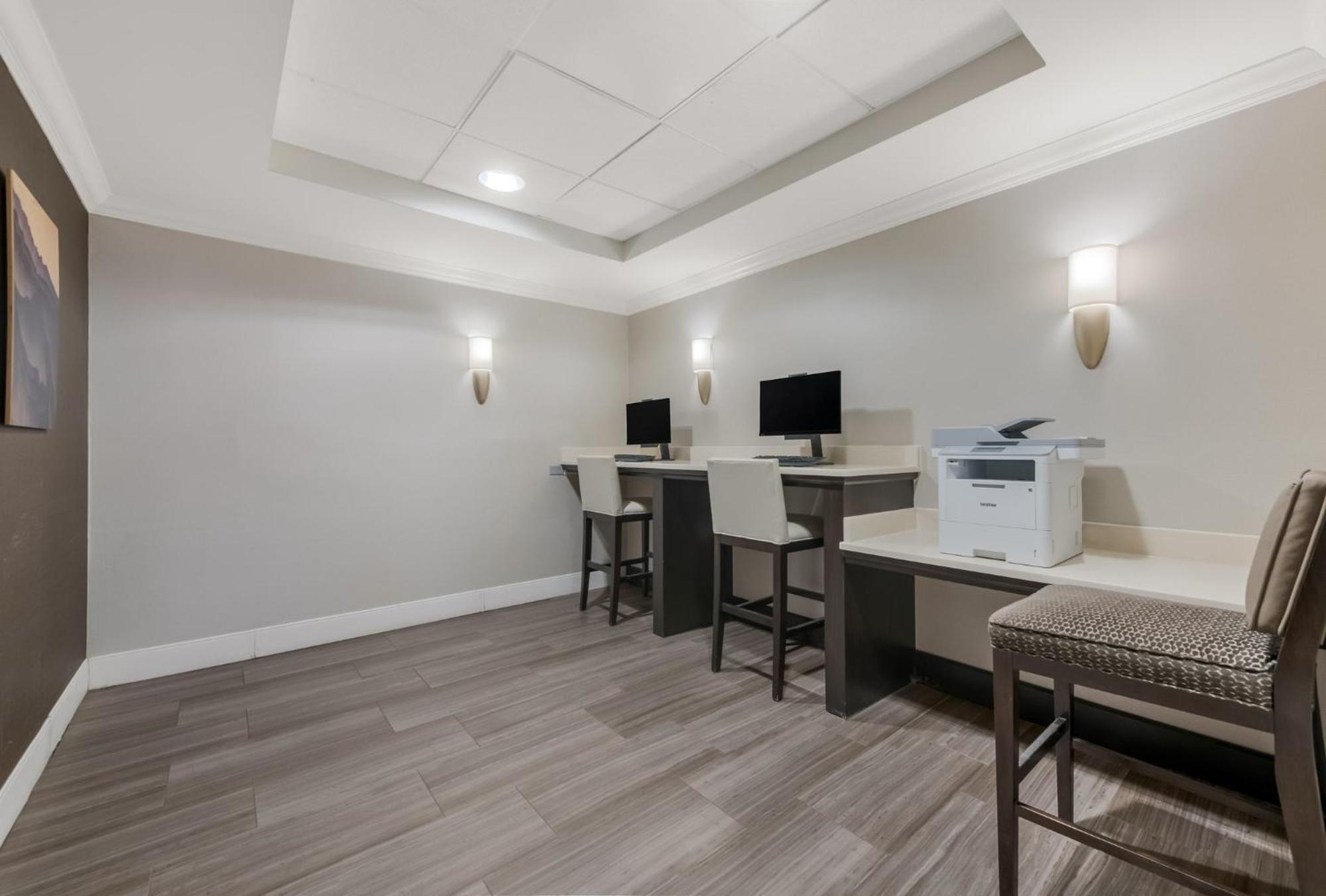 Staybridge Chesapeake-virginia By Ihg Hotel